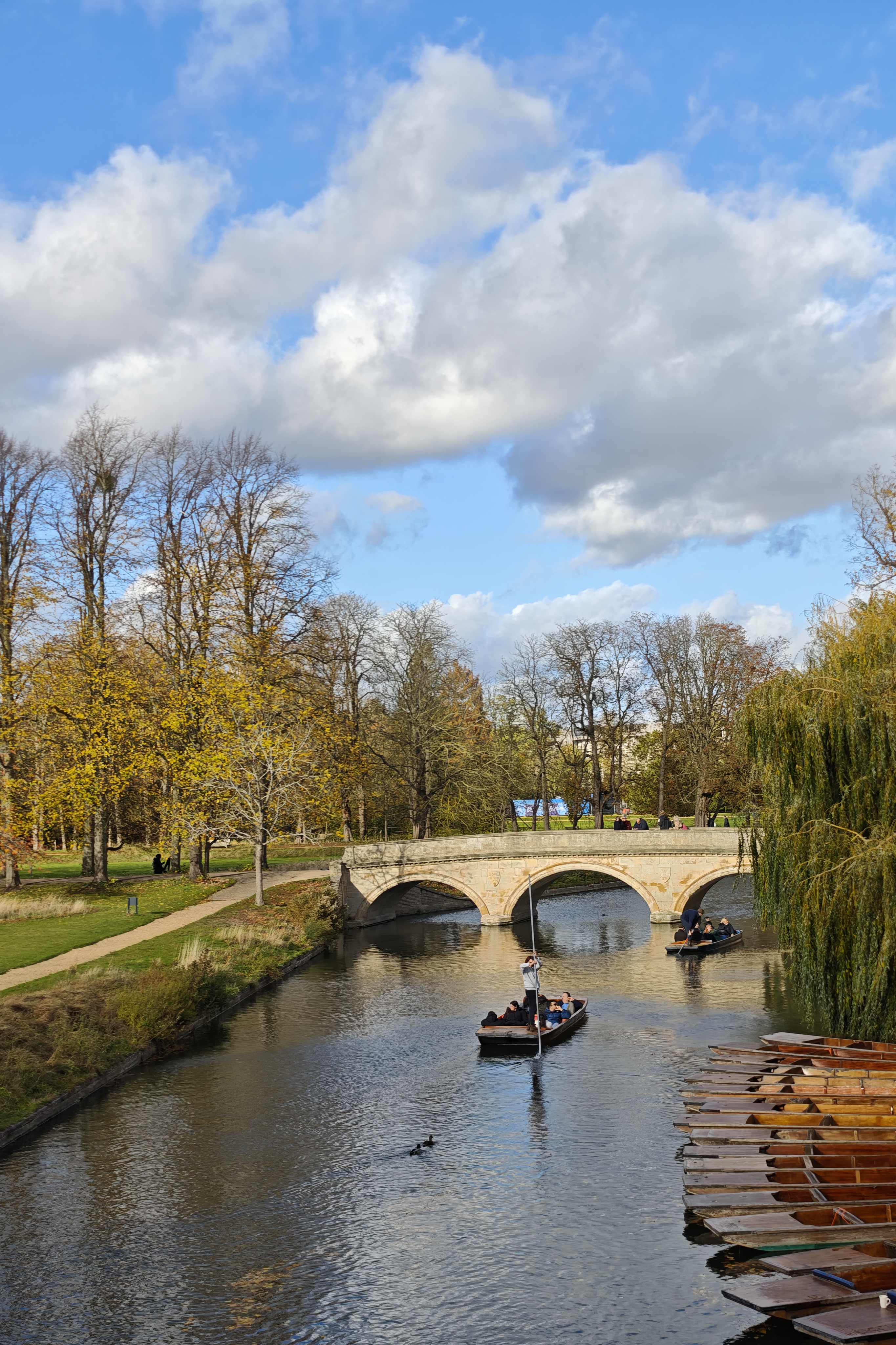 Cambridge river punting under a bright sky